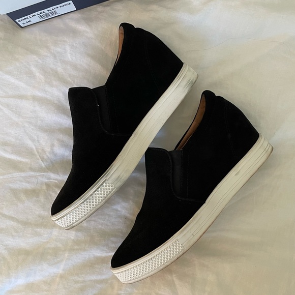Caslon Black Suede Sneaker Cnallie- Lea, Allie style. Platform - Picture 7 of 12